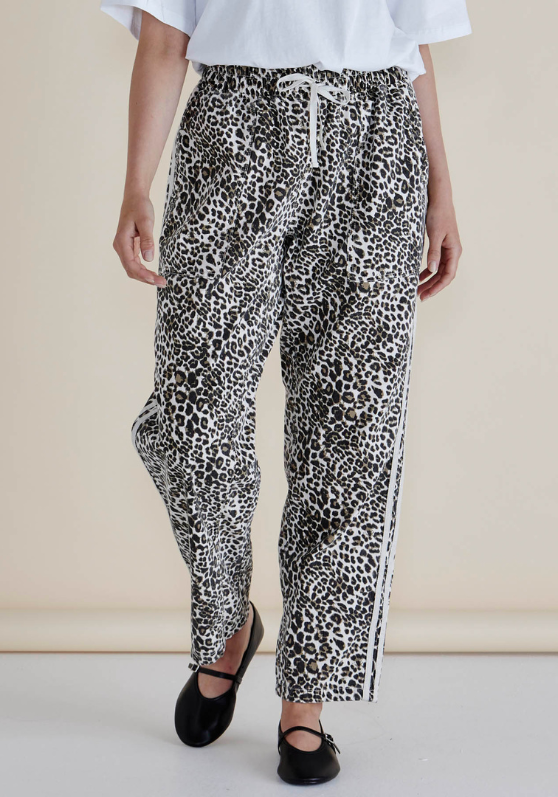 Betty Basics Quinn Cotton Jogger